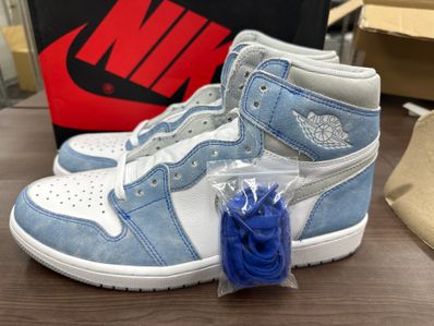 Nike Air Jordan 1 High OG "Hyper Royal"