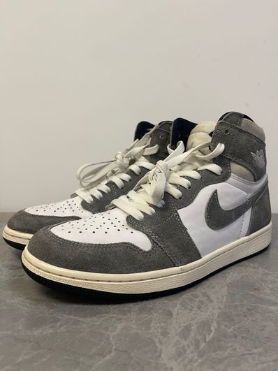 Nike Air Jordan 1 Retro High OG "Black and Smoke Grey"