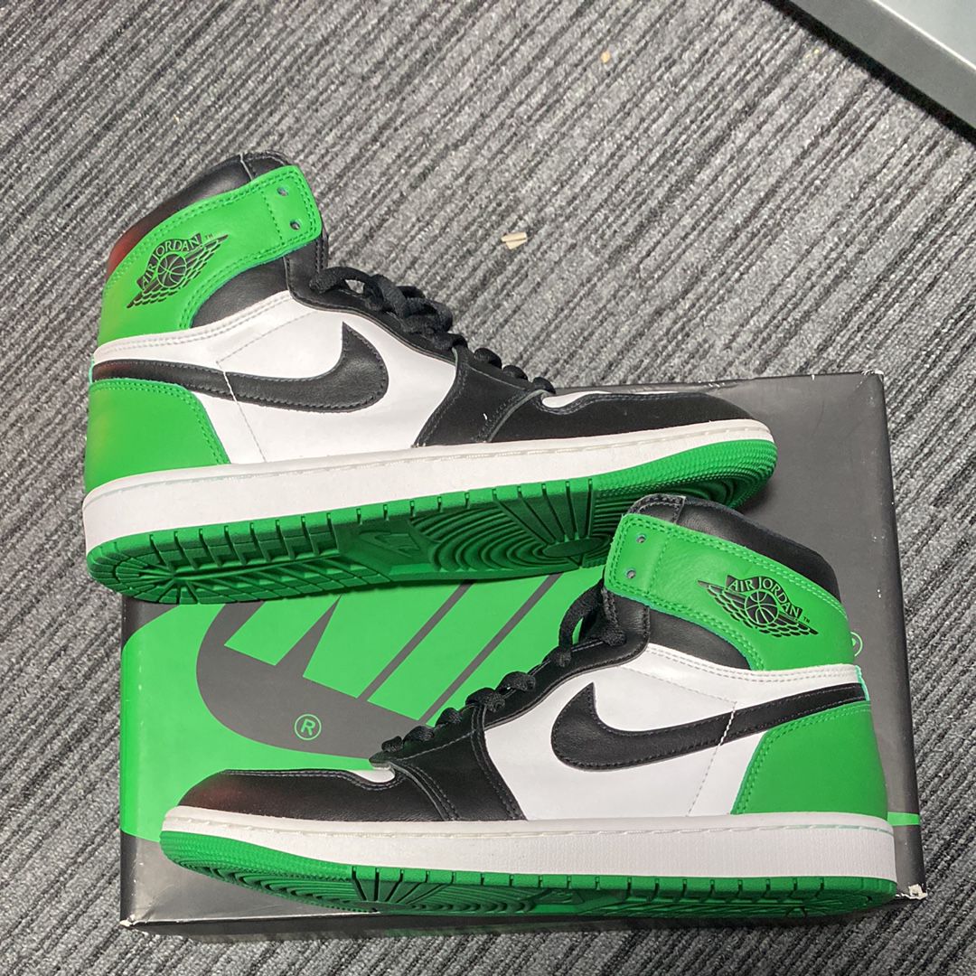 Nike Air Jordan 1 Retro High OG "Celtics/Black and Lucky Green" (2023)