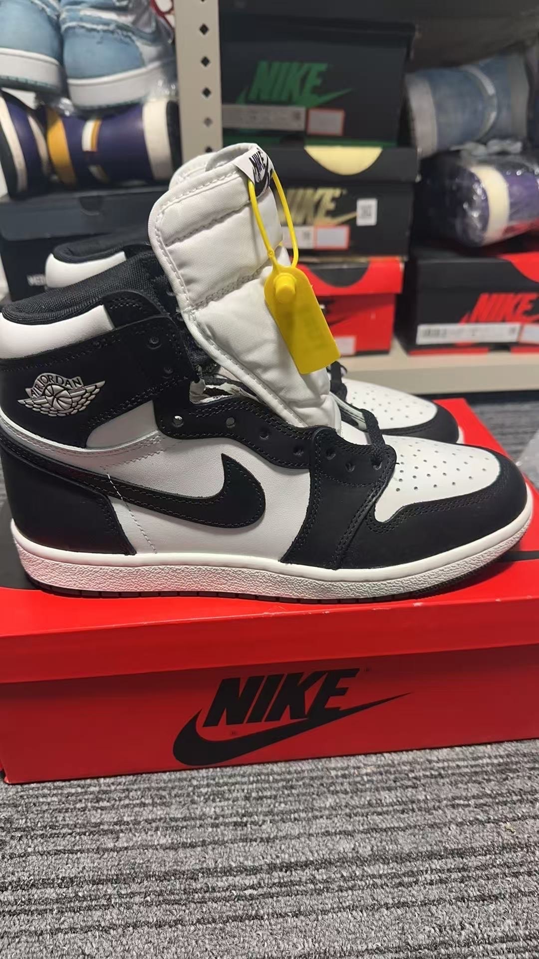 Nike Air Jordan 1 High '85 "Black/White"