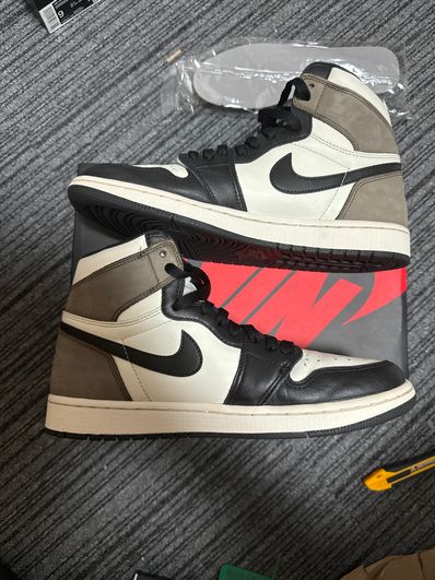 Nike Air Jordan 1 High OG "Sail/Dark Mocha/Black"