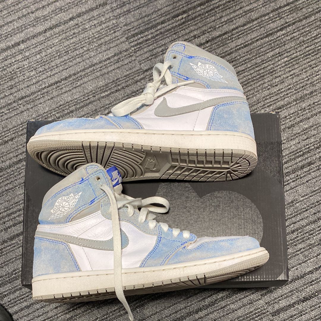 Nike Air Jordan 1 High OG "Hyper Royal"