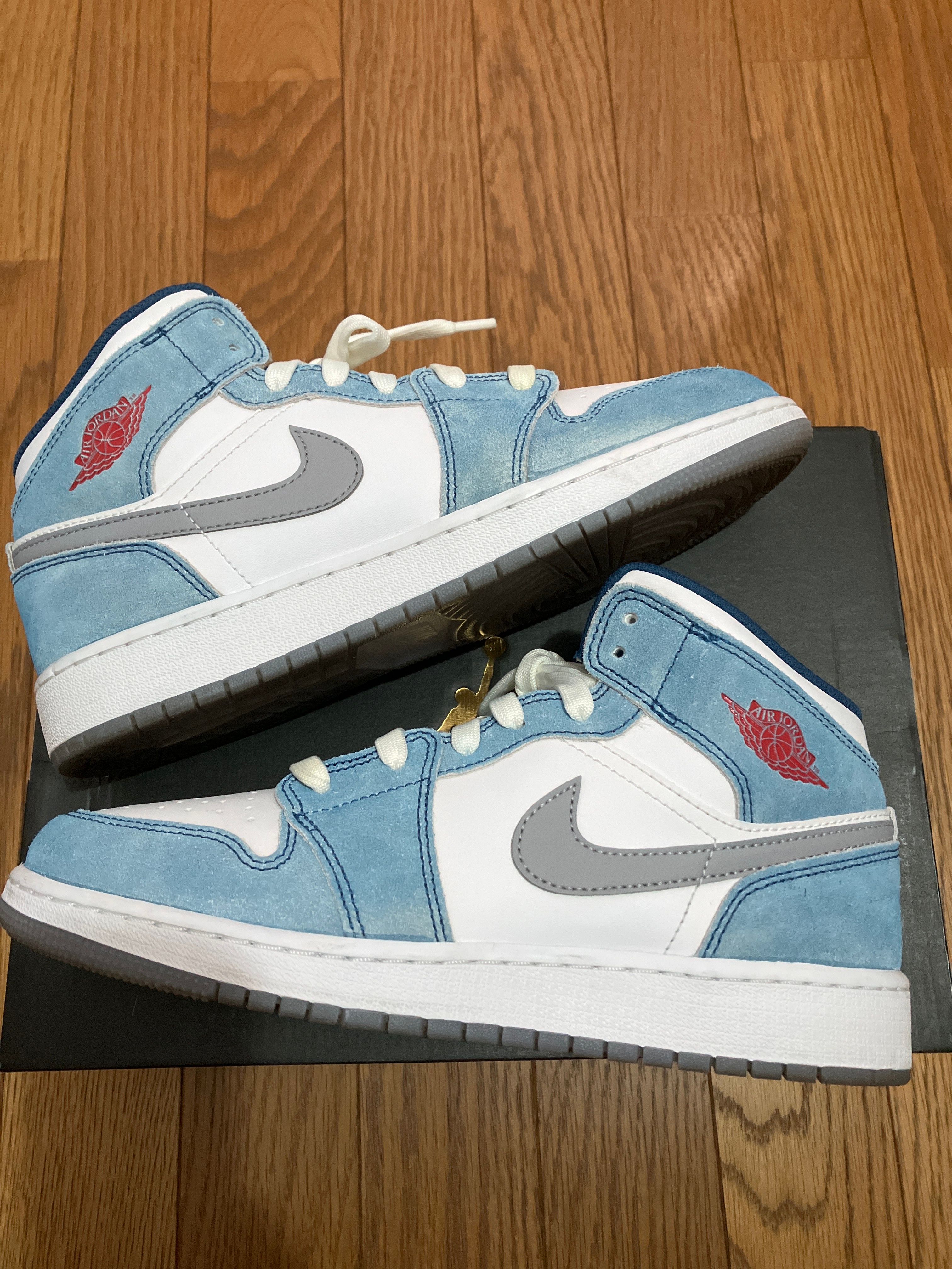 Nike GS Air Jordan 1 Mid "White/University Blue/Grey"