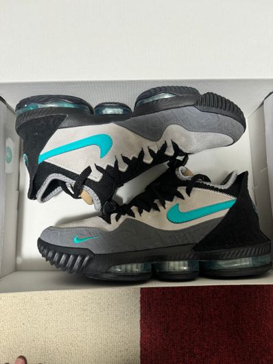 atmos × Nike LeBron 16 "Clear Jade"