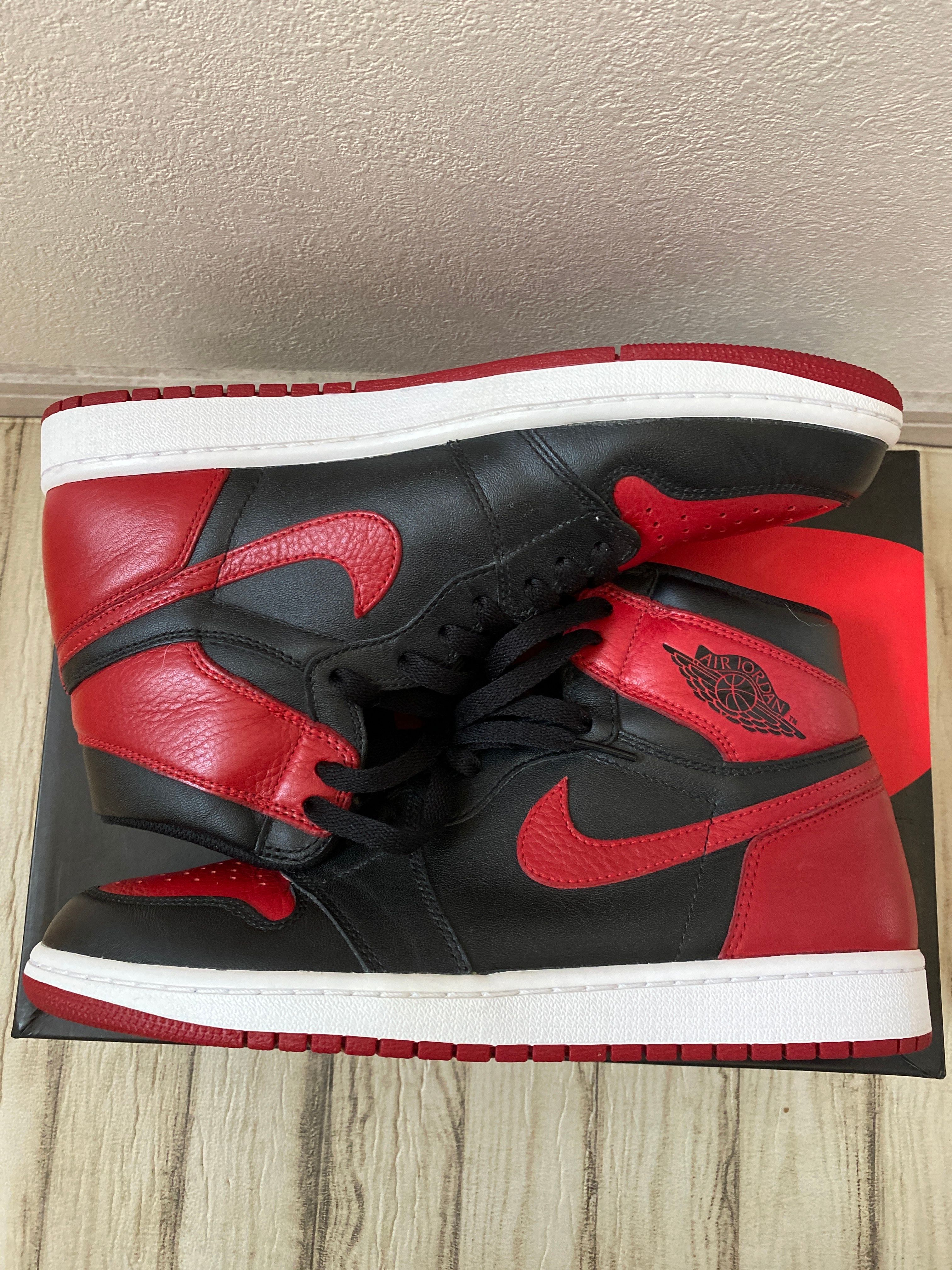 Nike Air Jordan 1 Retro High OG "Bred/Banned" (2016)