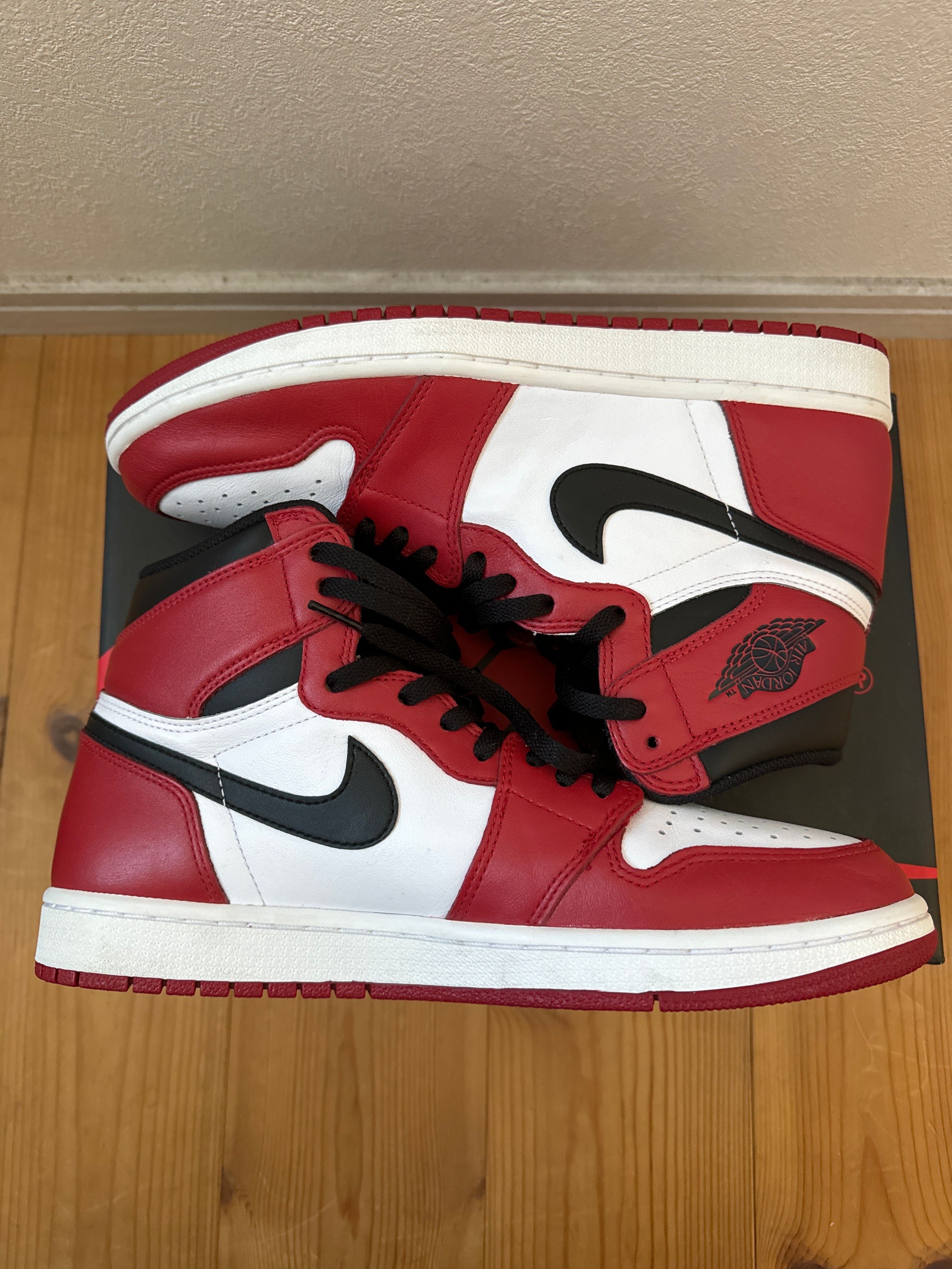 Nike Air Jordan 1 Retro High "Chicago" (2015)