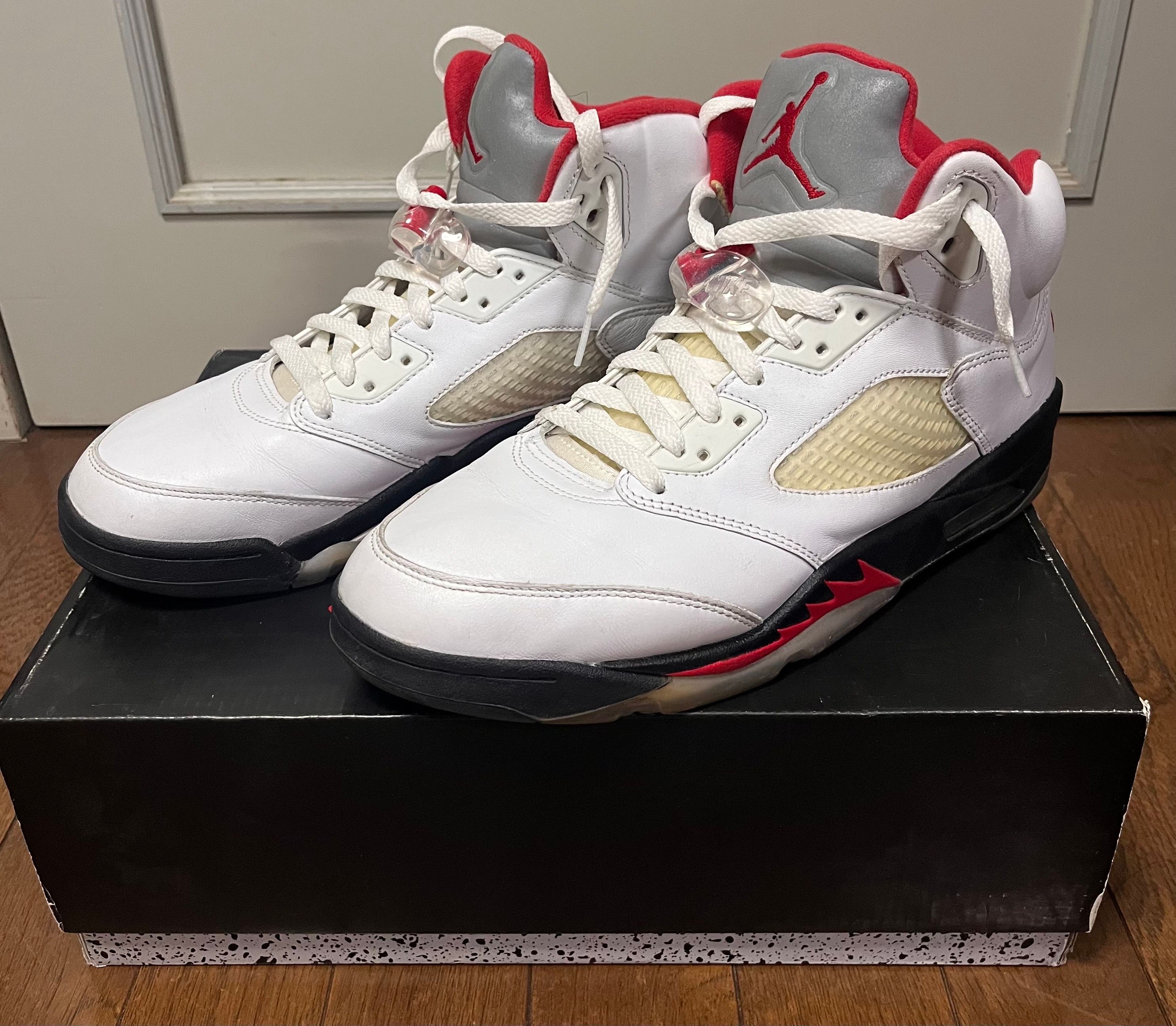 Nike Air Jordan 5 Retro "Fire Red" (2020)