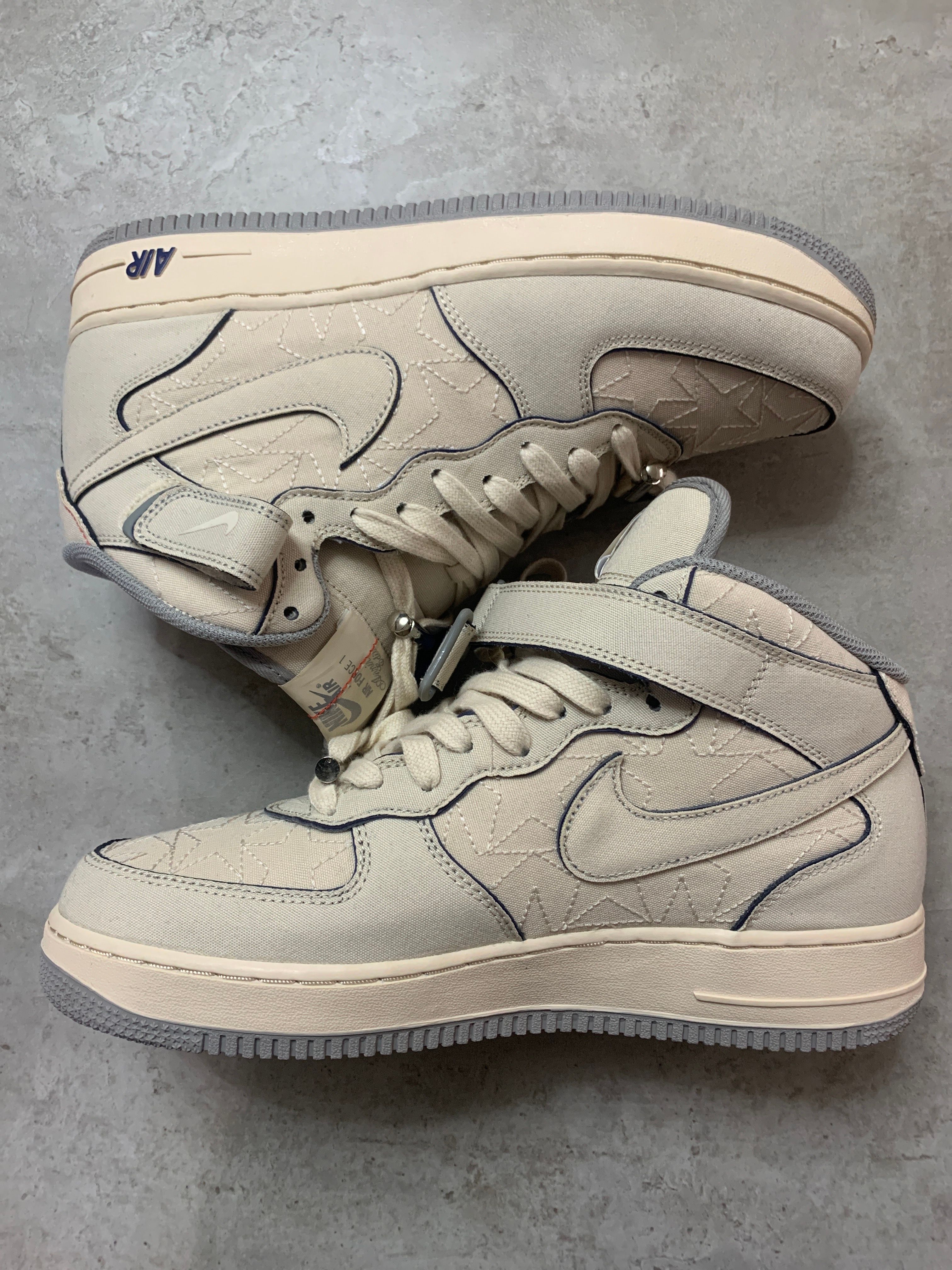 Nike Air Force 1 Mid "Pearl White"