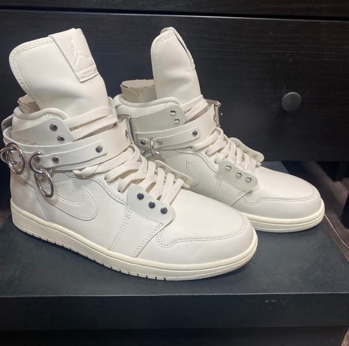 COMME des GARCONS × Nike Air Jordan 1 High "White"