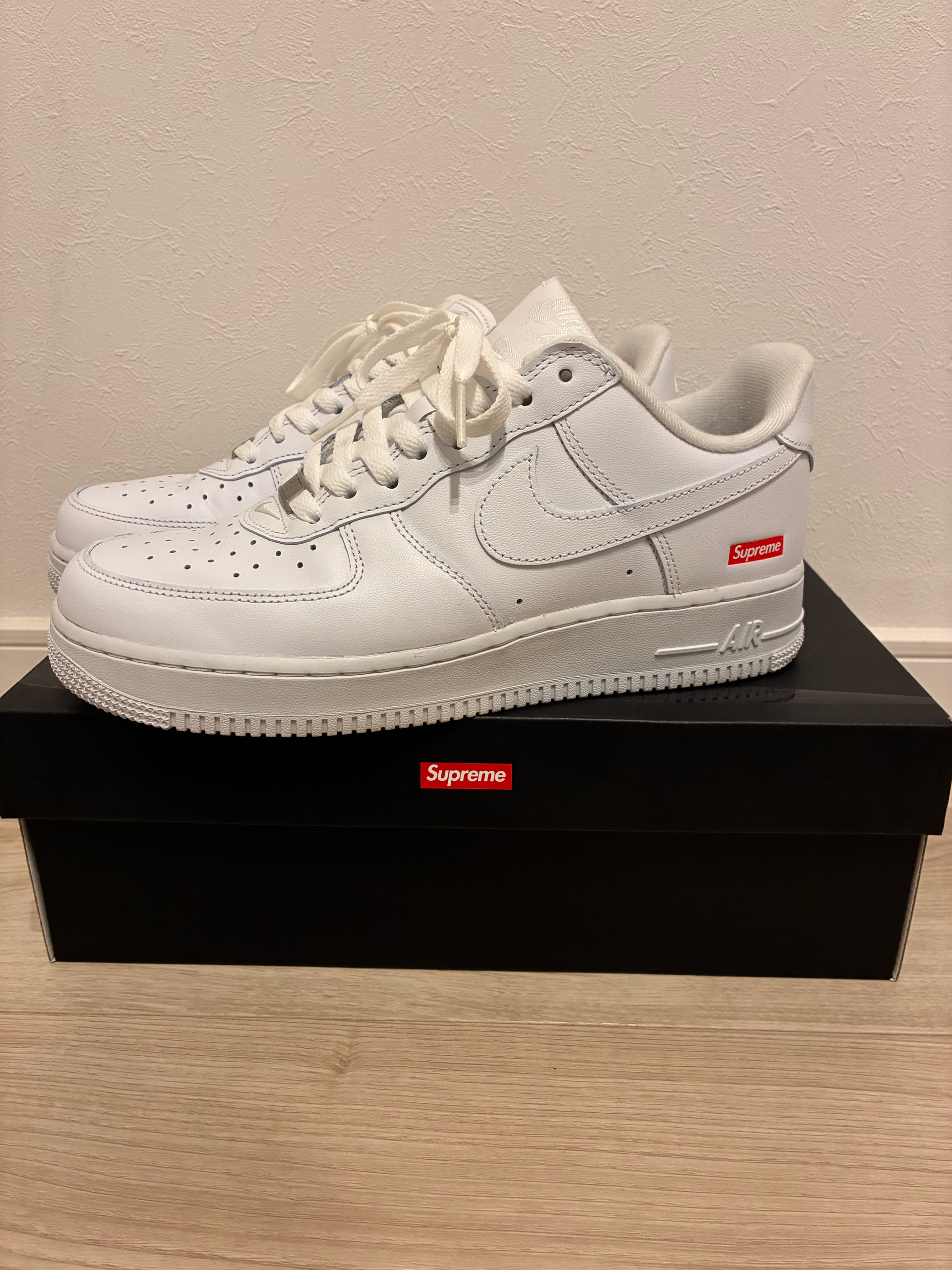 Supreme × Nike Air Force 1 Low "White"