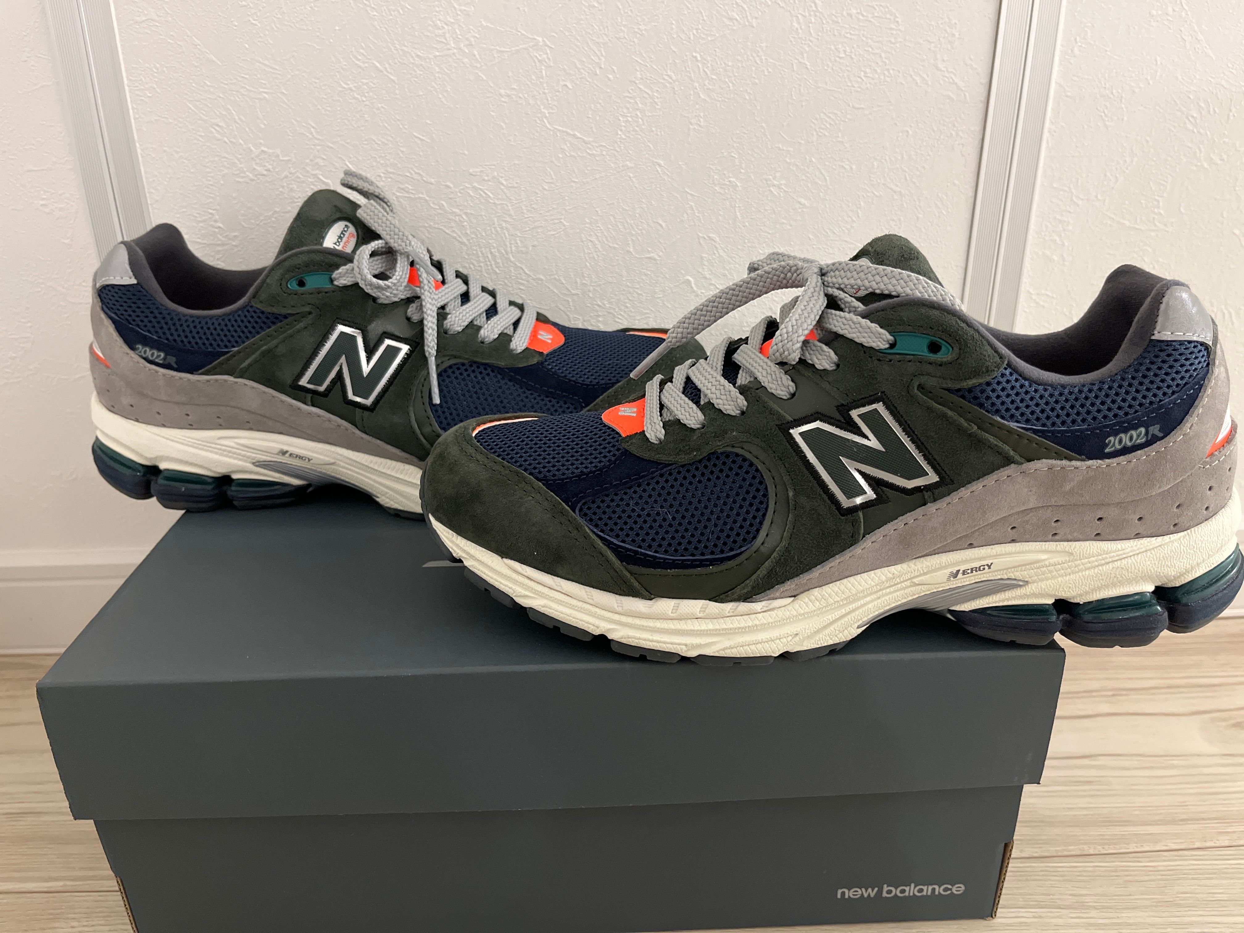 New Balance 2002R "Olive/Orange"
