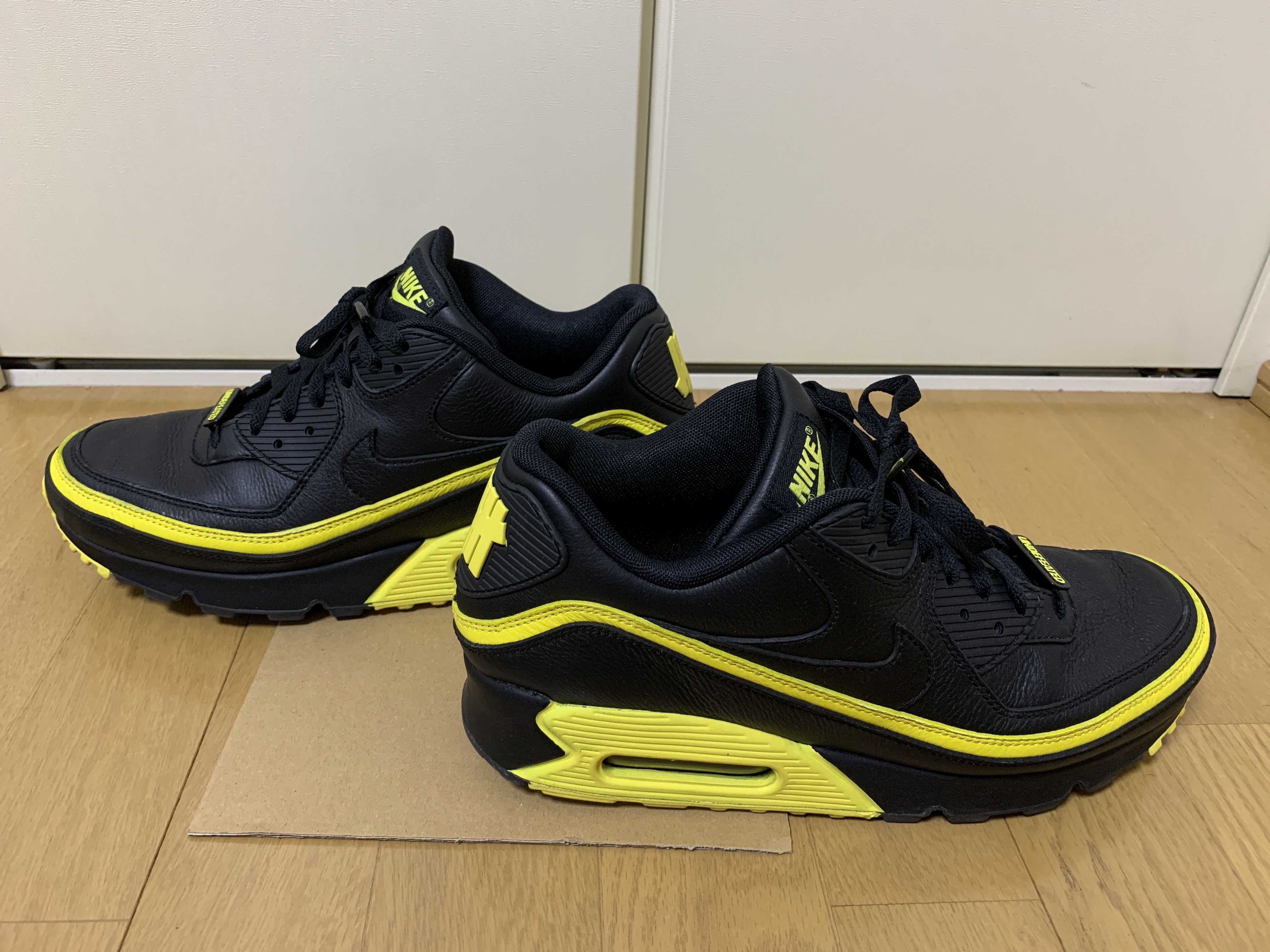 UNDEFEATED × Nike Air Max 90 "Black/Yellow"