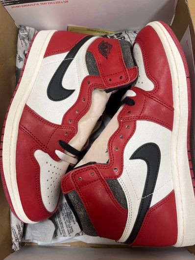 Nike Air Jordan 1 High OG "Lost & Found/Chicago"