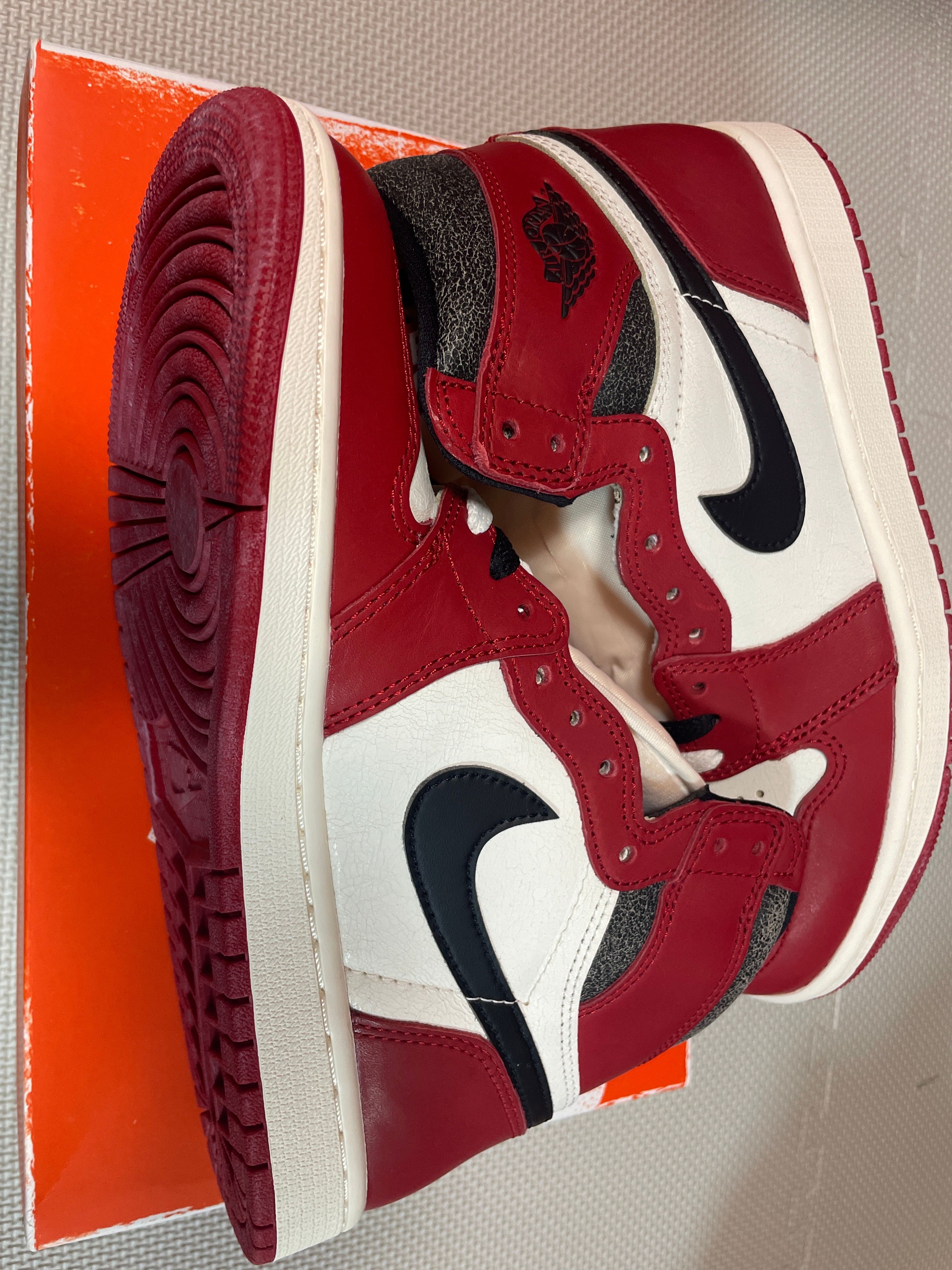 Nike Air Jordan 1 High OG "Lost & Found/Chicago"