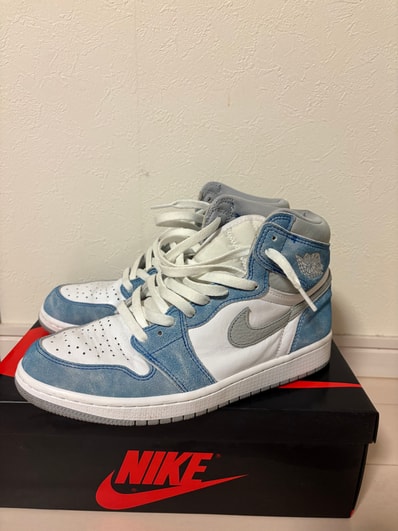 Nike Air Jordan 1 High OG "Hyper Royal"
