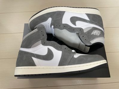 Nike Air Jordan 1 Retro High OG "Black and Smoke Grey"