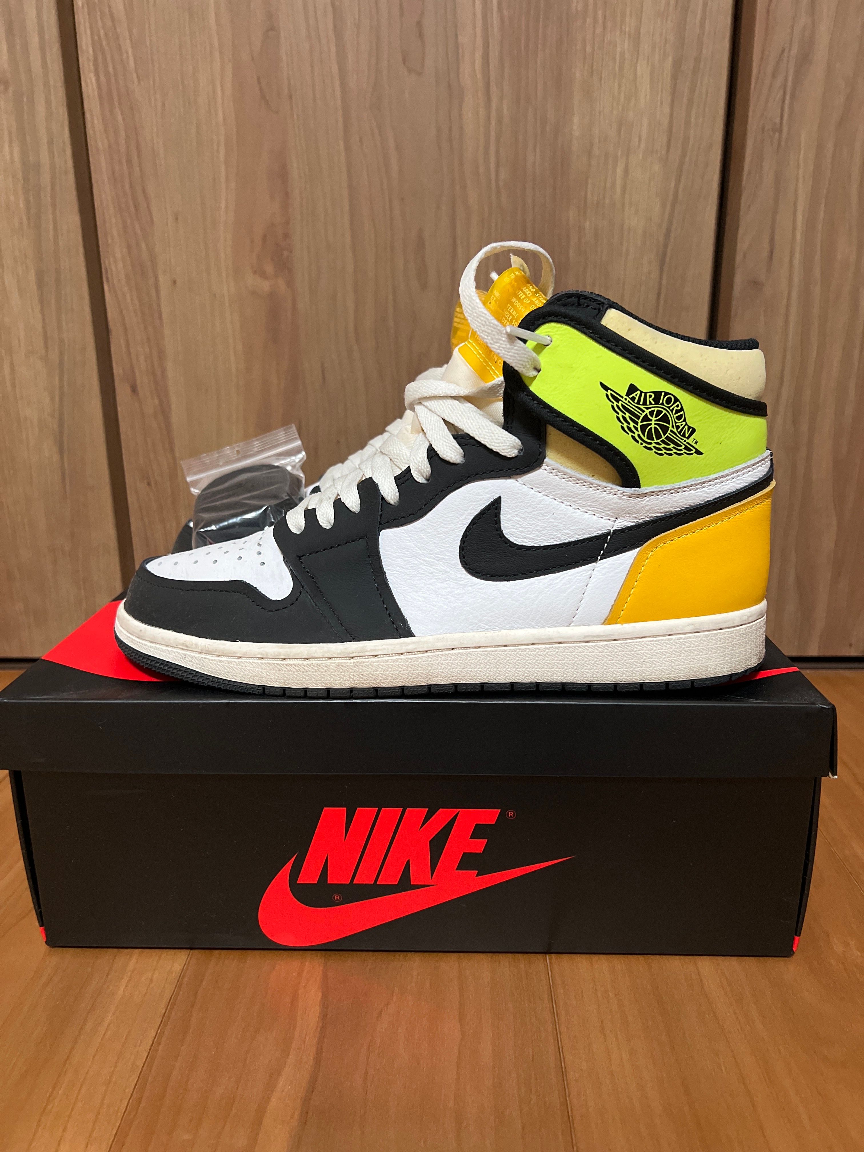 Nike Air Jordan 1 High OG "Volt Gold"