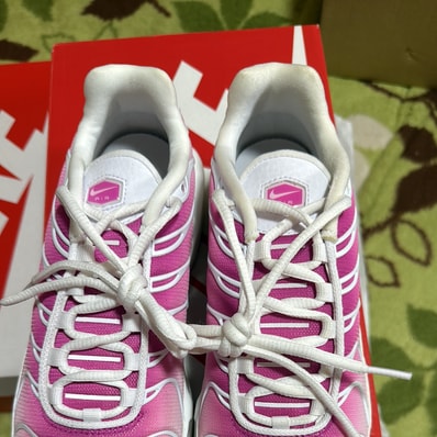 Nike Women's Air Max Plus "White/Pink Foam/Black/Fire Pink"