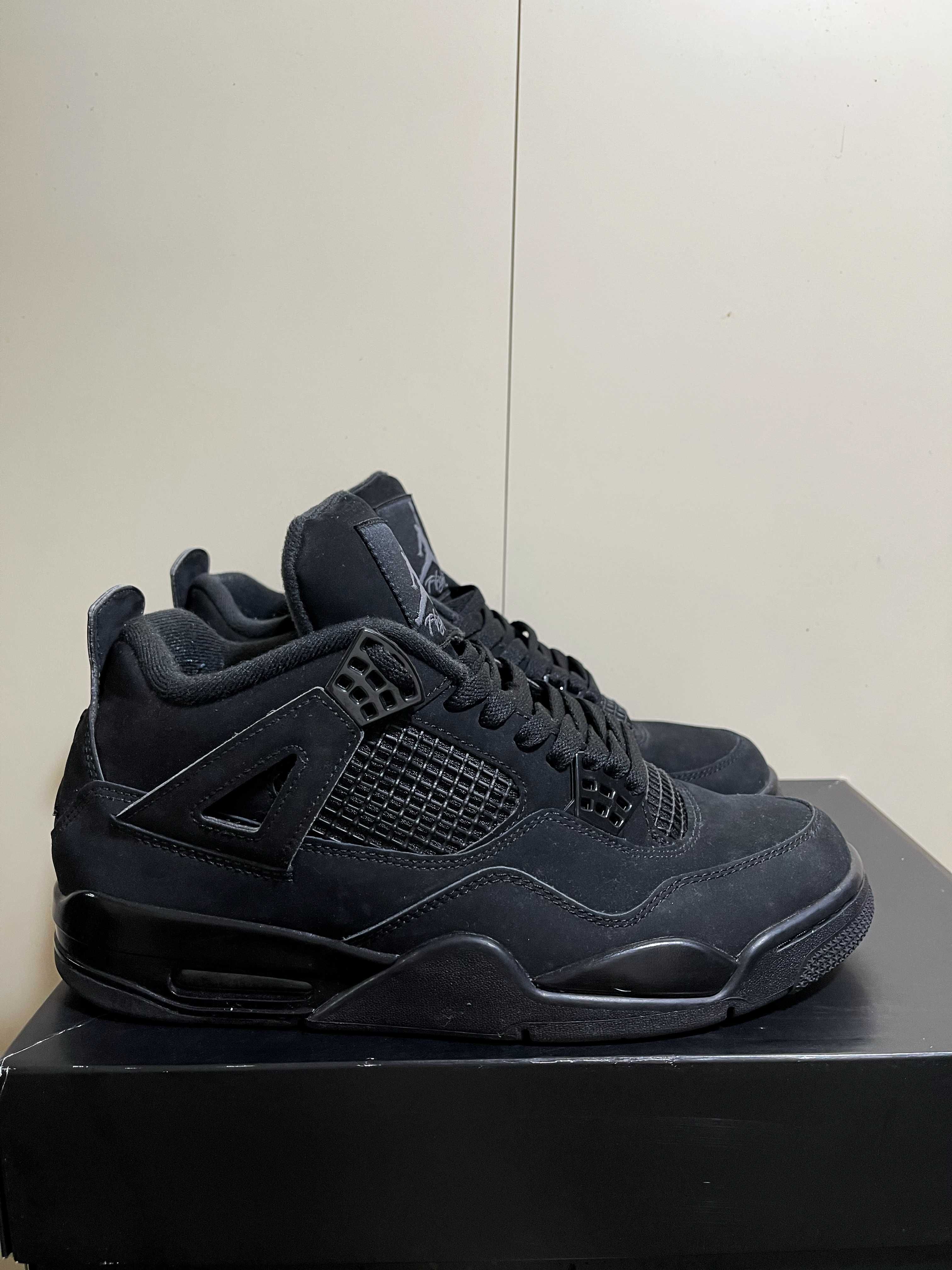 Nike Air Jordan 4 "Black Cat"