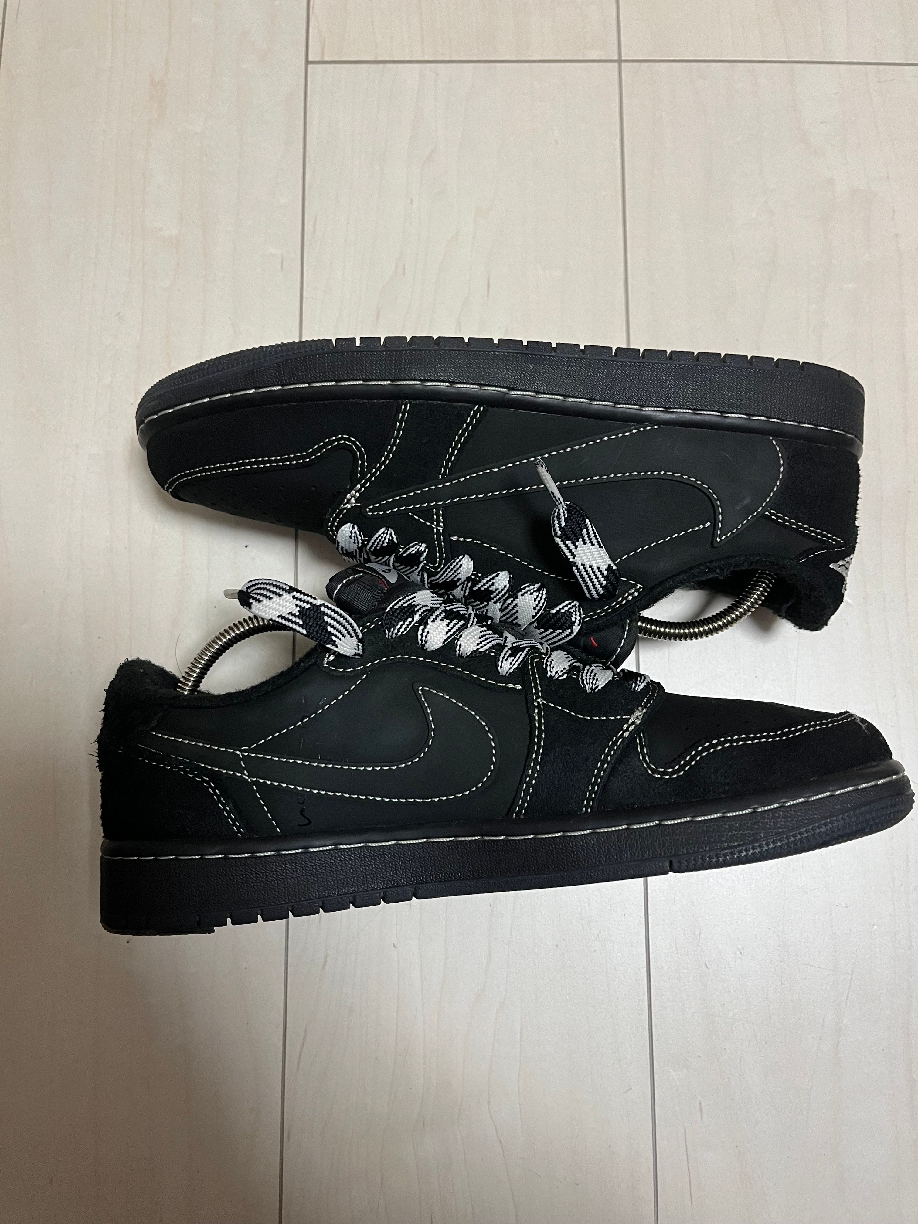 Travis Scott × Nike Air Jordan 1 Low OG SP 