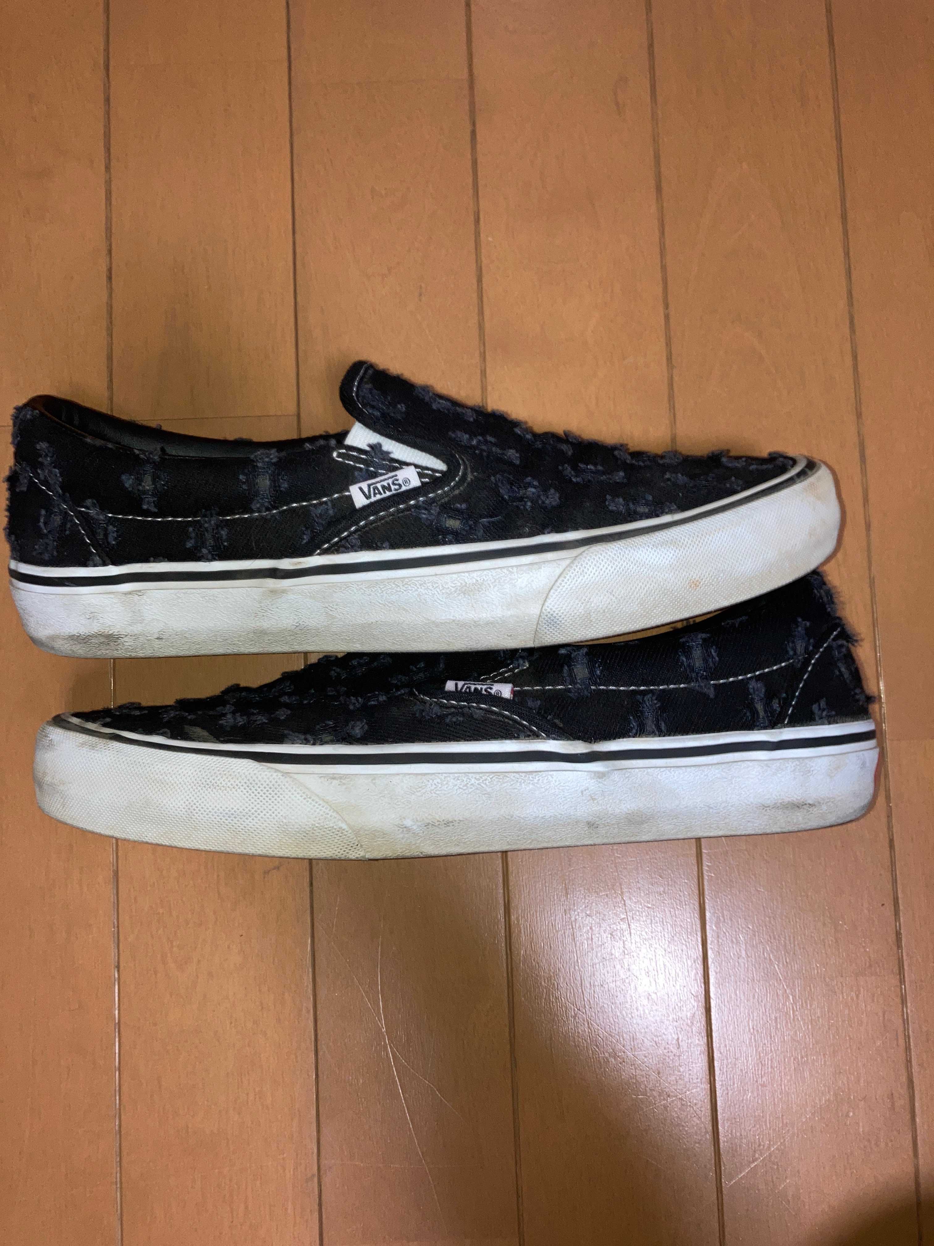 Supreme × Vans Slip-On Hole Punch Denim "Black"
