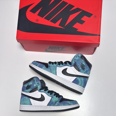 Nike Women's Air Jordan 1 High OG "Tie-Dye"