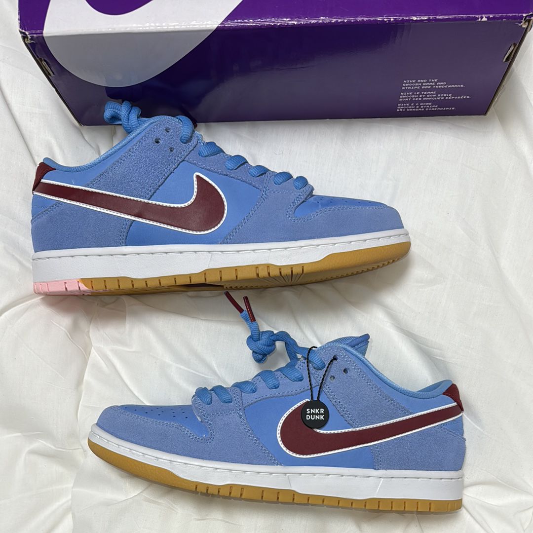 Nike SB Dunk Low Pro "Philadelphia Phillies/Valor Blue and Team Maroon"