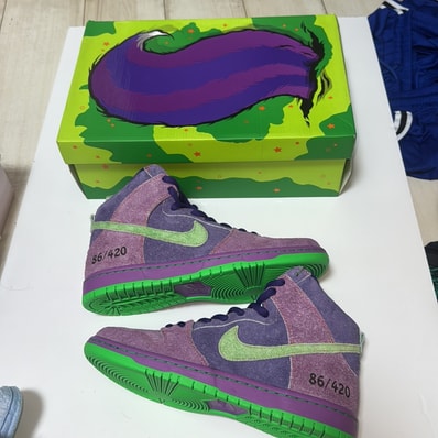 Nike SB Dunk High "Purple Skunk"