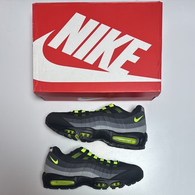 Nike Air Max 95 "Black/Anthracite/Smoke Grey/Volt"