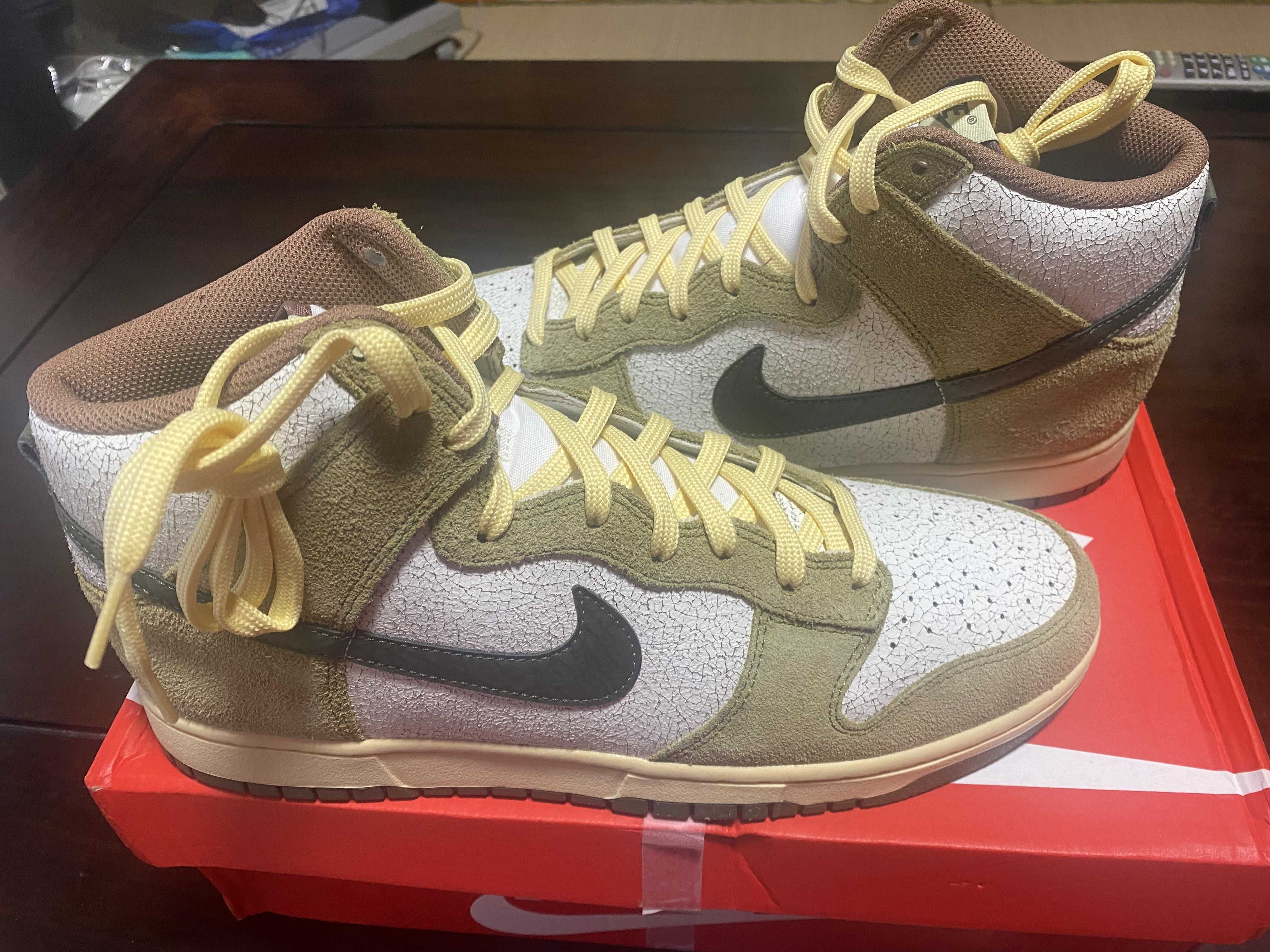 Nike Dunk High "Re-Raw"