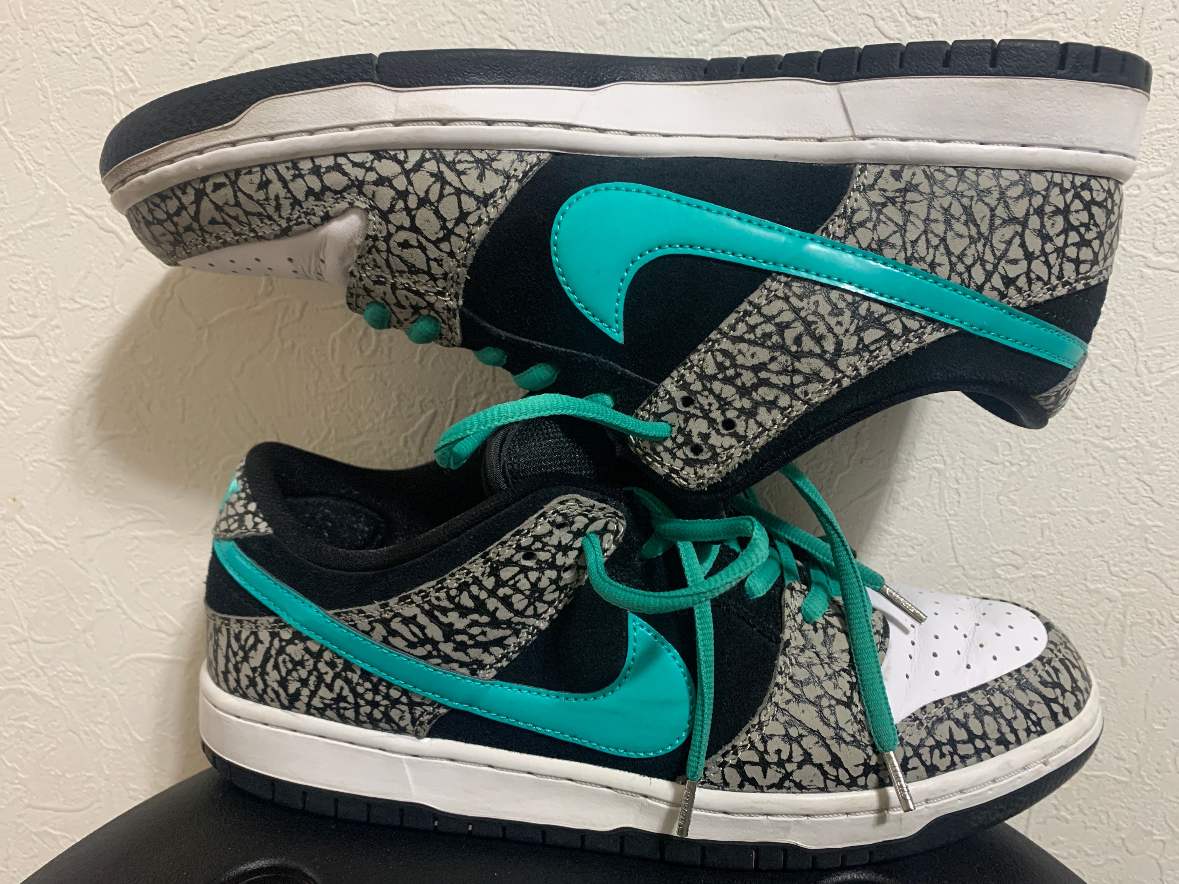 Nike SB Dunk Low "Elephant/Safari"