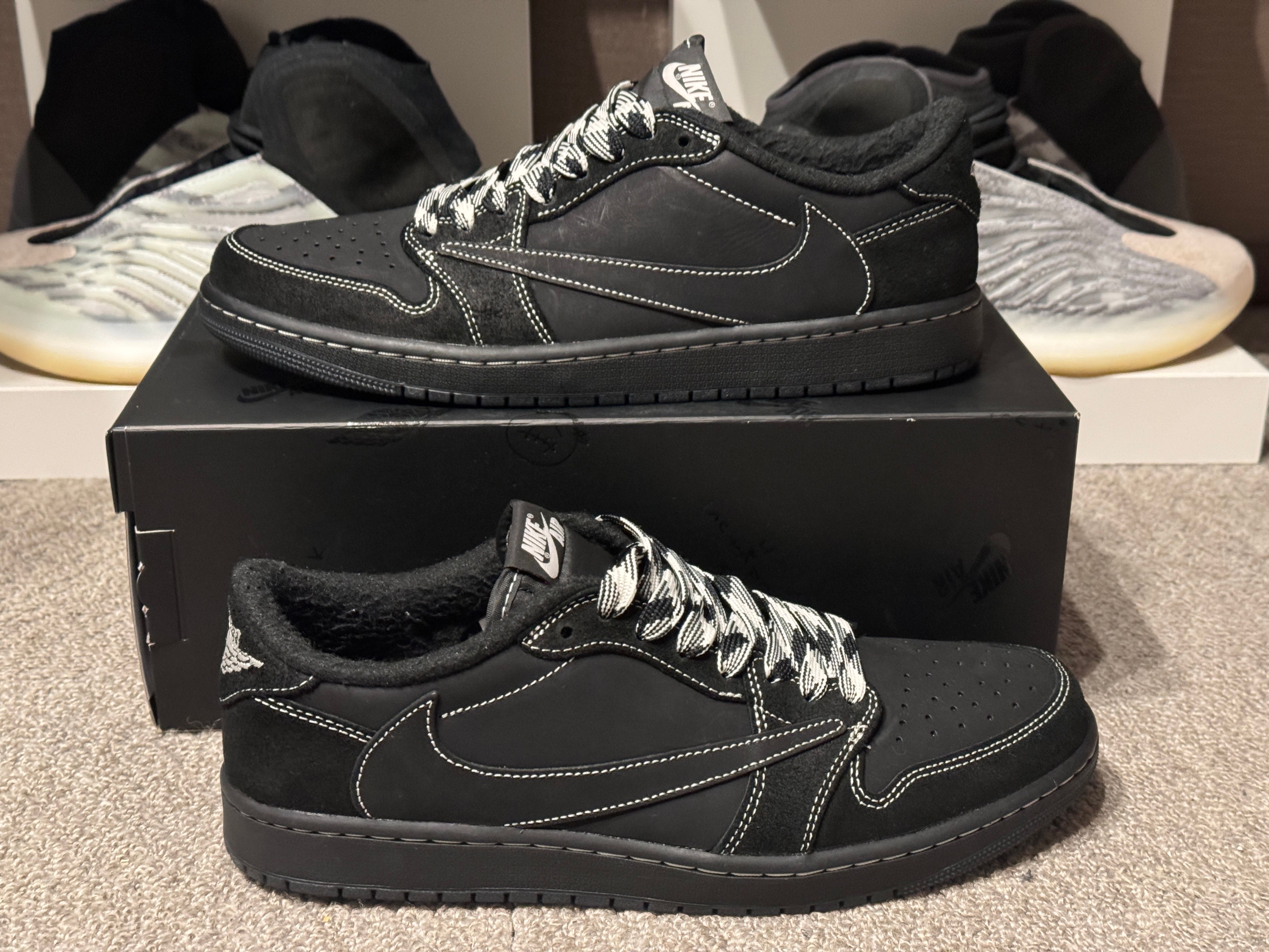 Travis Scott × Nike Air Jordan 1 Low OG SP "Black Phantom"