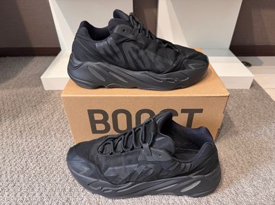 adidas YEEZY Boost 700 MNVN "Black"