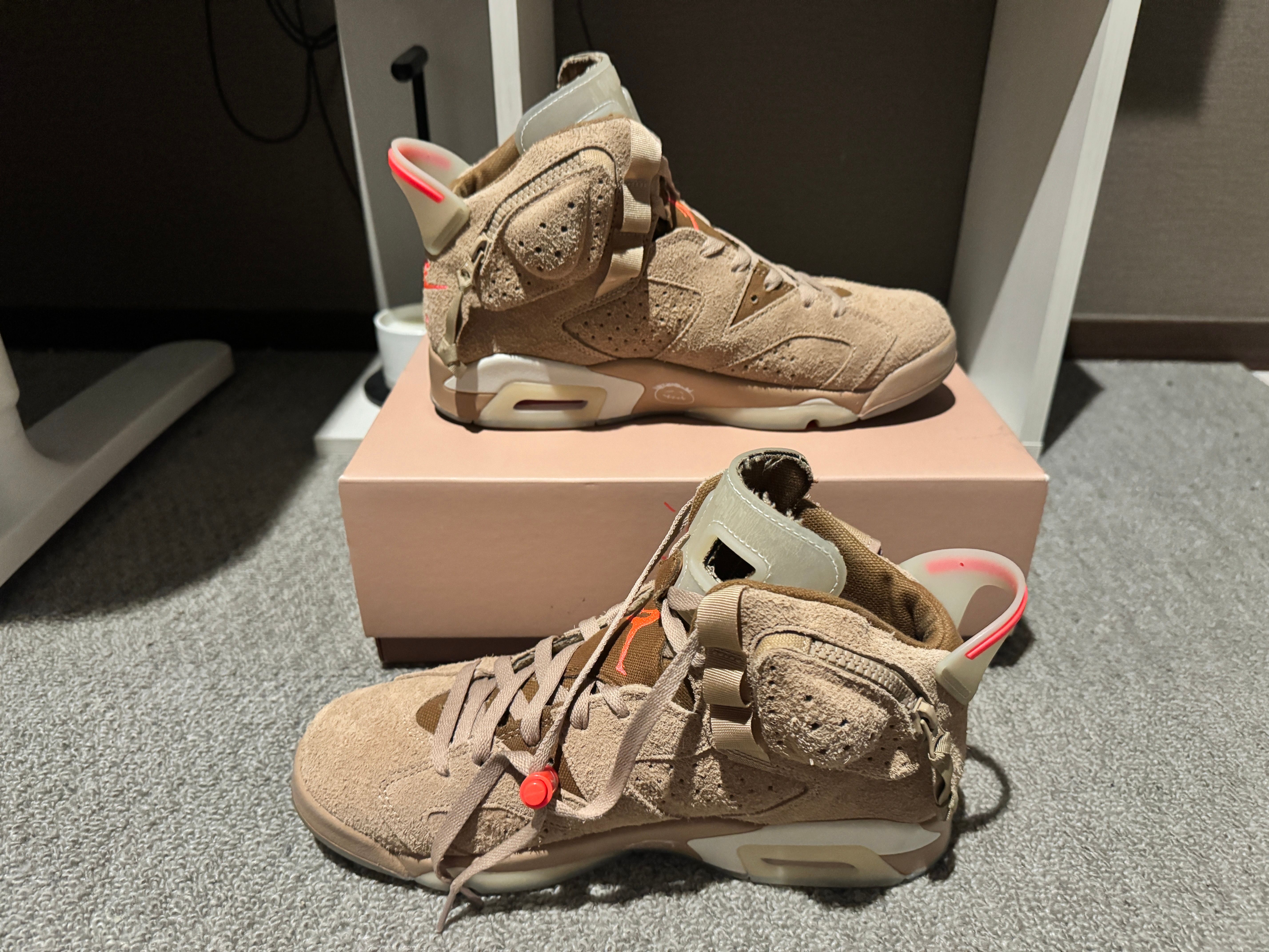 Travis Scott × Nike Air Jordan 6 "British Khaki"