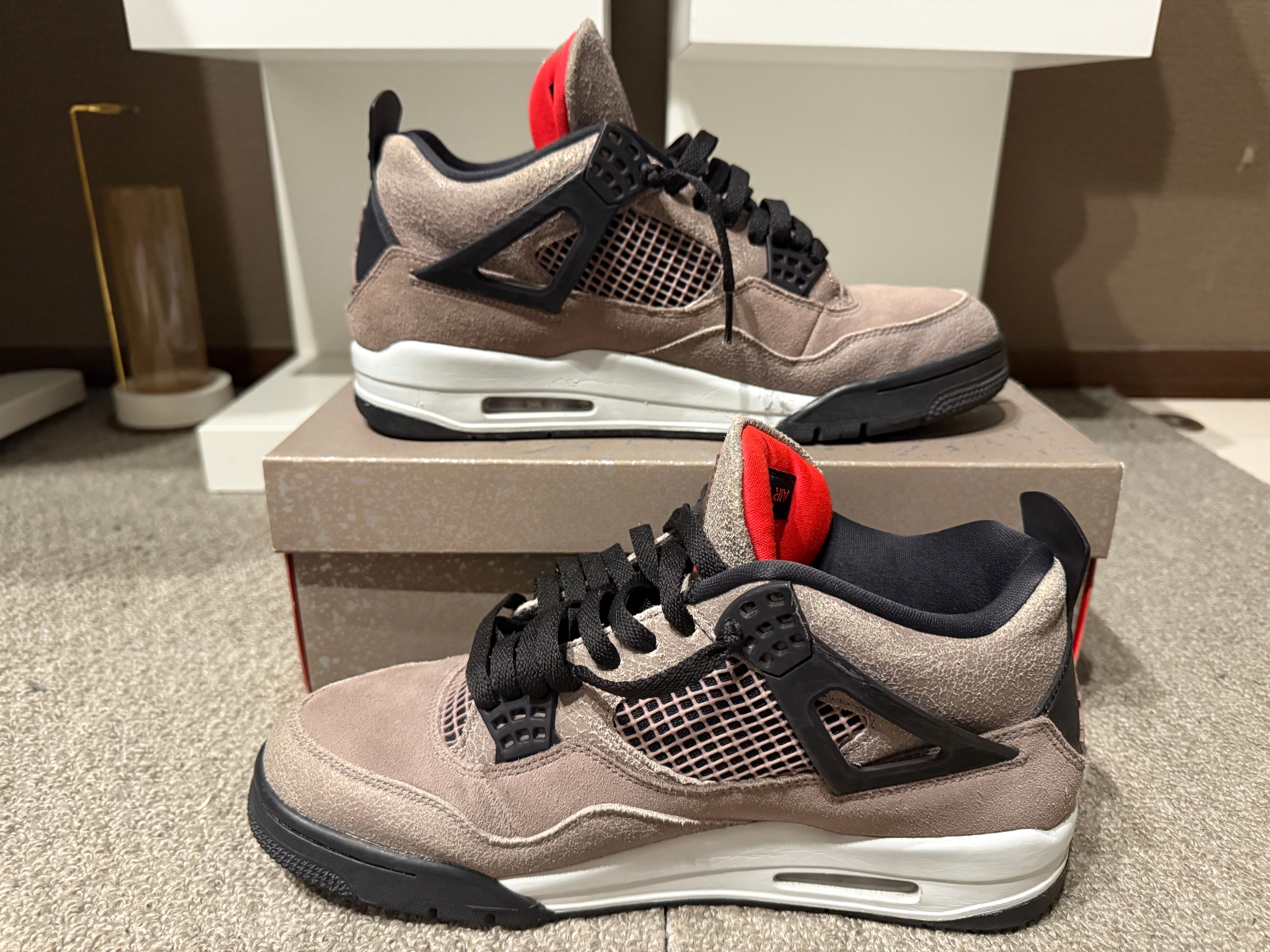 Nike Air Jordan 4 "Taupe Haze"