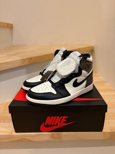 Nike Air Jordan 1 High OG "Sail/Dark Mocha/Black"