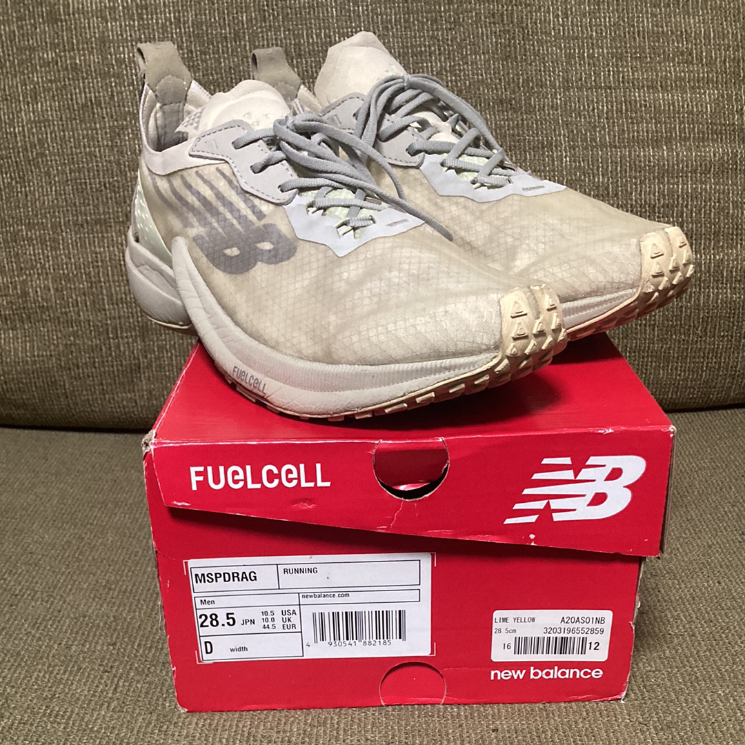 オーラリー × ニューバランス フューエルセル スピードリフト "ホワイト"