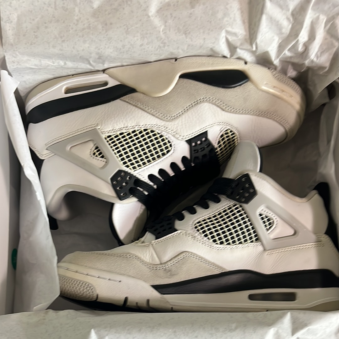 Nike Air Jordan 4 "Military Black"