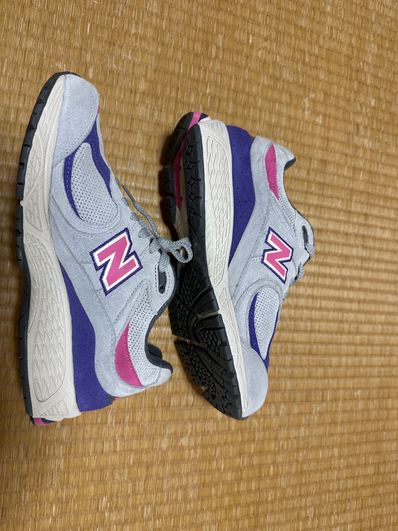New Balance 2002R "Gray/Pink"