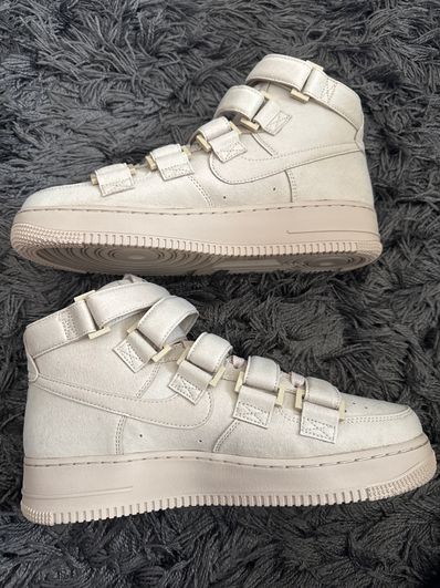 Billie Eilish × Nike Air Force 1 High '07 SP "Mushroom"