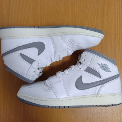 Nike Air Jordan 1 Mid "Vintage Grey"