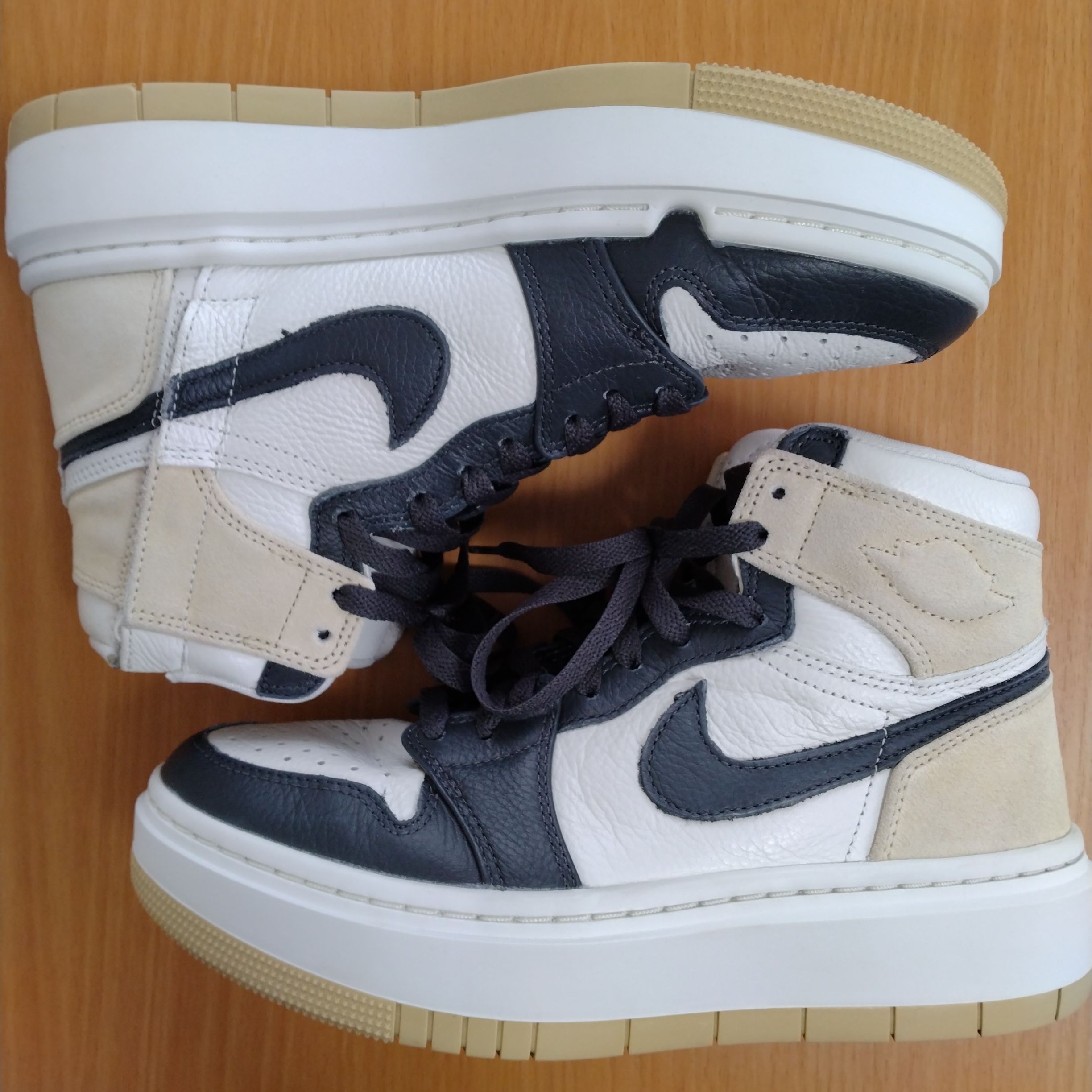 Nike Women's Air Jordan 1 High SE Elevate "Team Gold"