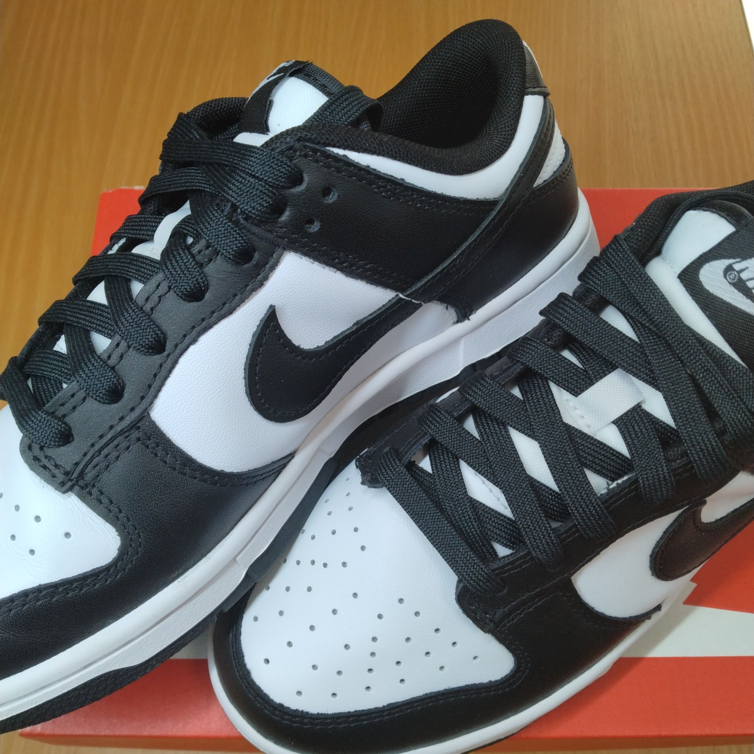 Nike Dunk Low Retro "Panda/White/Black"