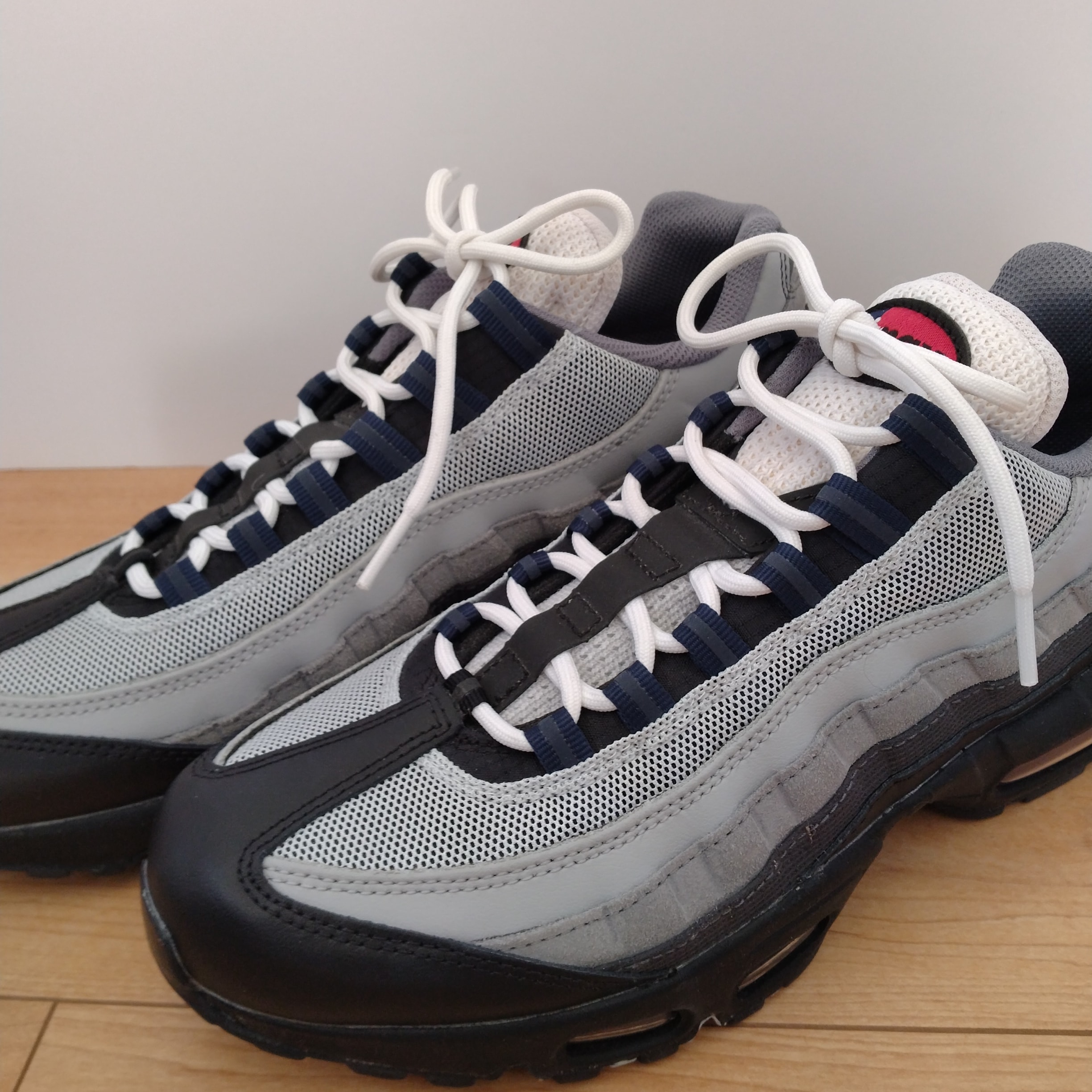 Nike Air Max 95 "Black/Track Red"