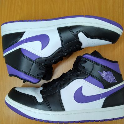 Nike Air Jordan 1 Mid "Black/Court Purple"