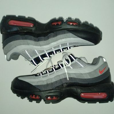 Nike Air Max 95 "Black/Track Red"