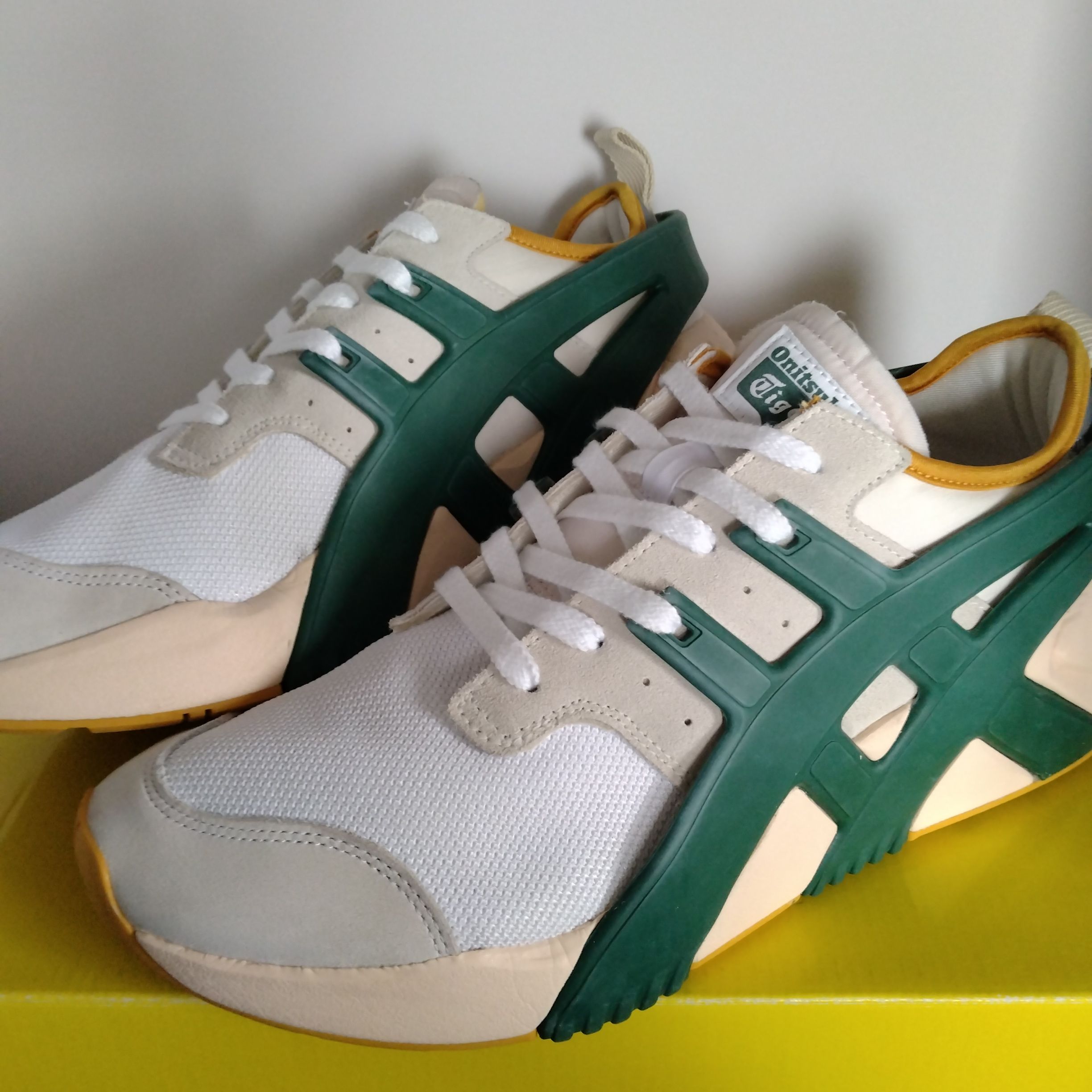 Onitsuka Tiger Big Logo Trainer 2.0 "White/Pine Green"