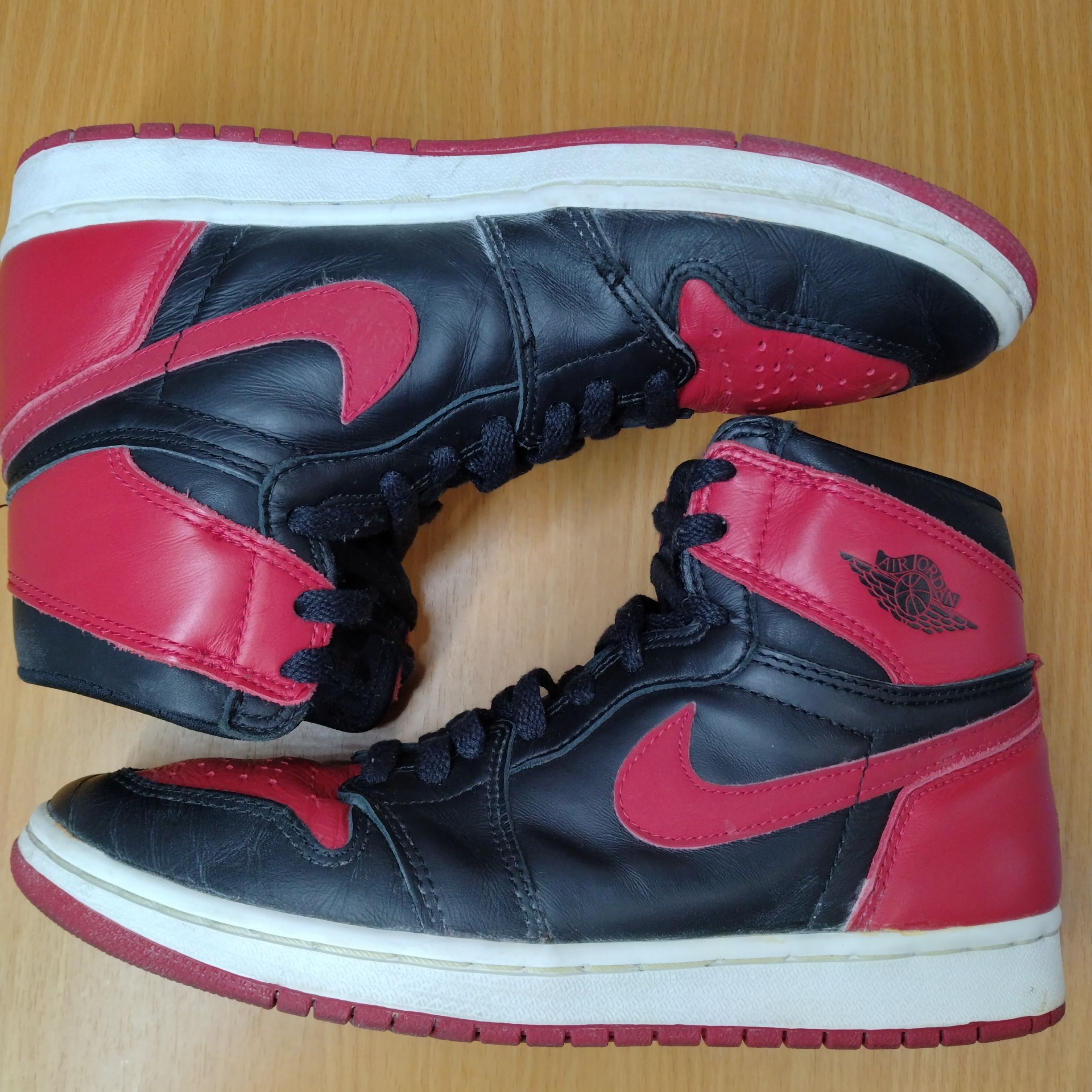 Nike Air Jordan 1 High "Bred" (1994)