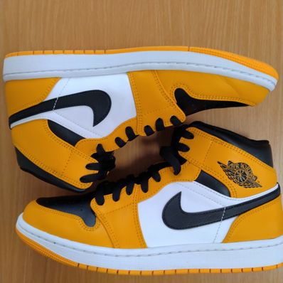 Nike Air Jordan 1 Mid "Taxi"