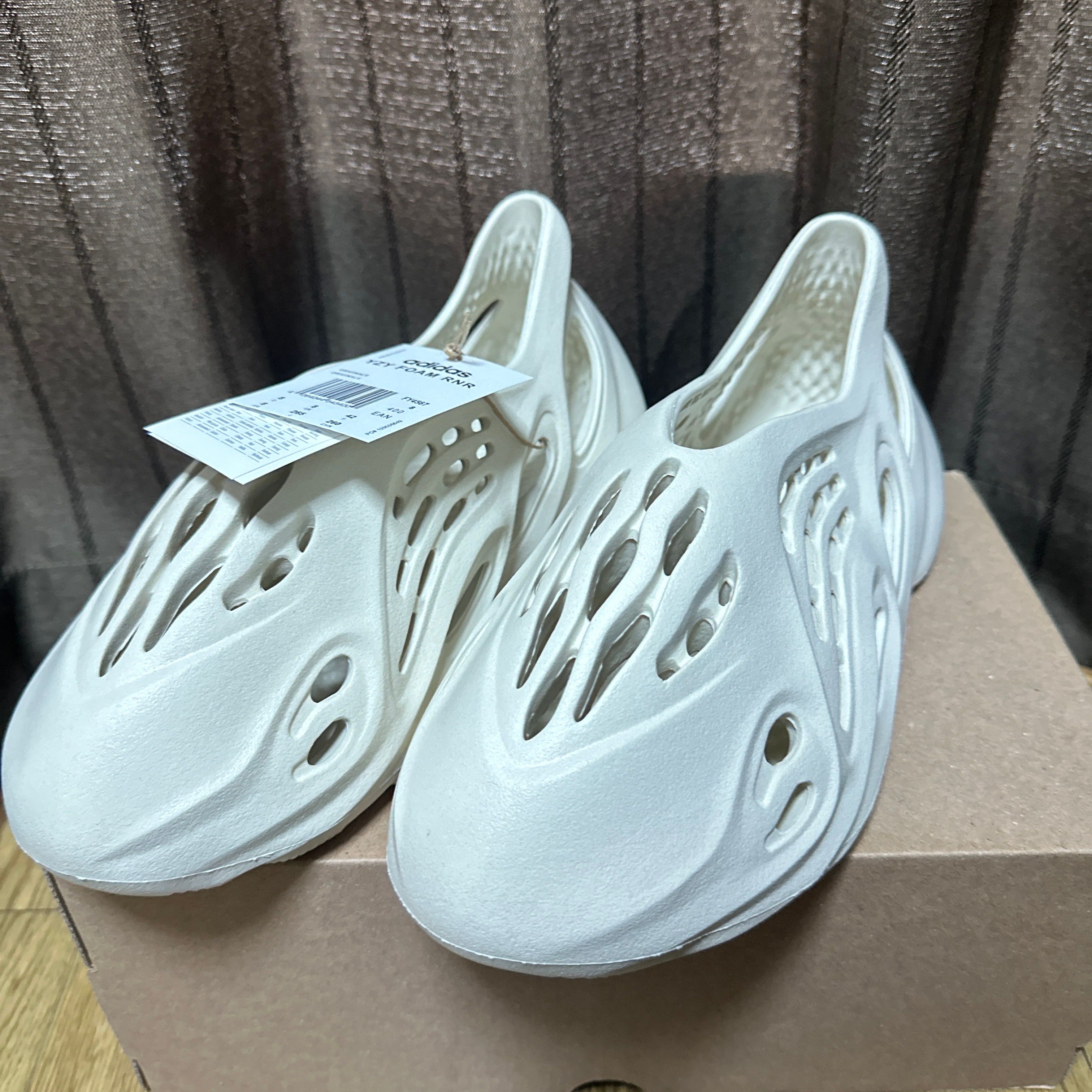 未使用　アディダス イージー フォームランナー 　サンド　 26.5 楽天市場】adidas YEEZY Foam Runner Sand アディダス イージー